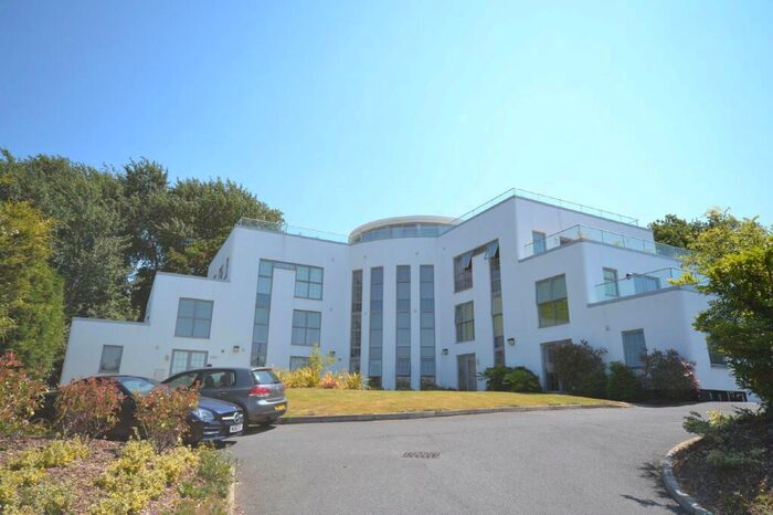 2 Bedroom Apartment To Rent In Admirals Point, Cambridge Road, PO32