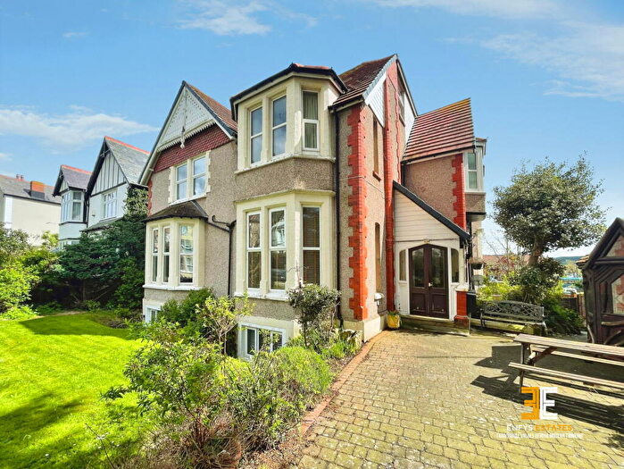 1 Bedroom Flat For Sale In Abbey Road, Llandudno, LL30