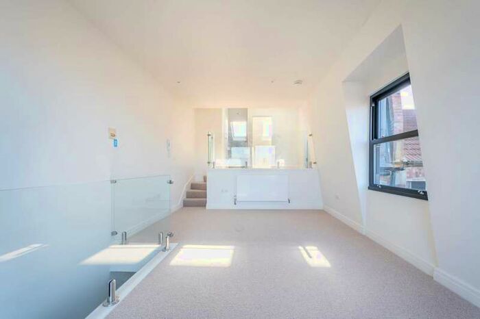 1 Bedroom Flat To Rent In Bickley Street, Tooting, SW17