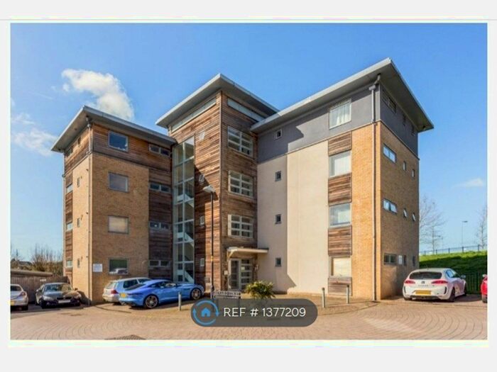 2 Bedroom Flat To Rent In Renard Court, Cheltenham, GL51