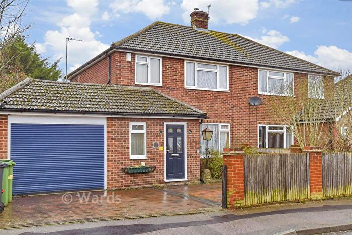 3 Bedroom Semi-Detached House For Sale In Wilberforce Road, Coxheath, Maidstone, Kent, ME17