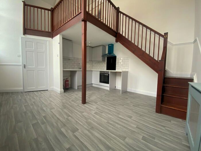 1 Bedroom Flat To Rent In Alexandra Road, Sheerness, ME12