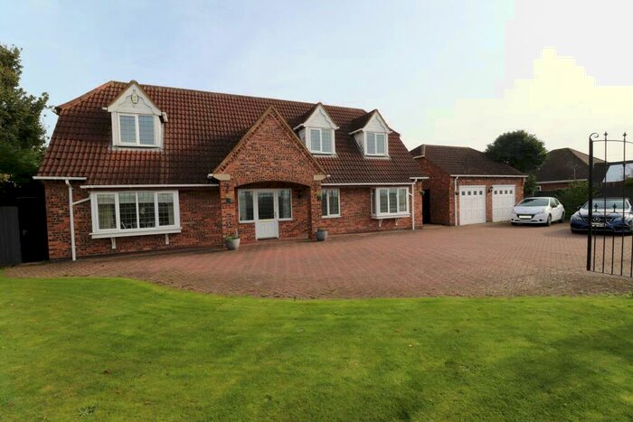 4 Bedroom Chalet For Sale In Rangell Gate, Low Fulney, PE12