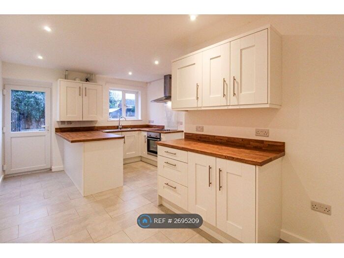 3 Bedroom Terraced House To Rent In Cherry Holt, Newark, NG24