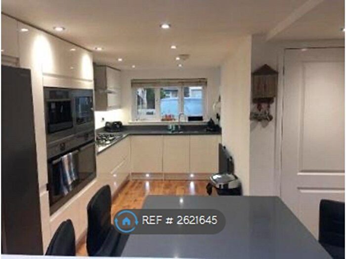 4 Bedroom Semi-Detached House To Rent In Onslow Road, Salcombe, TQ8