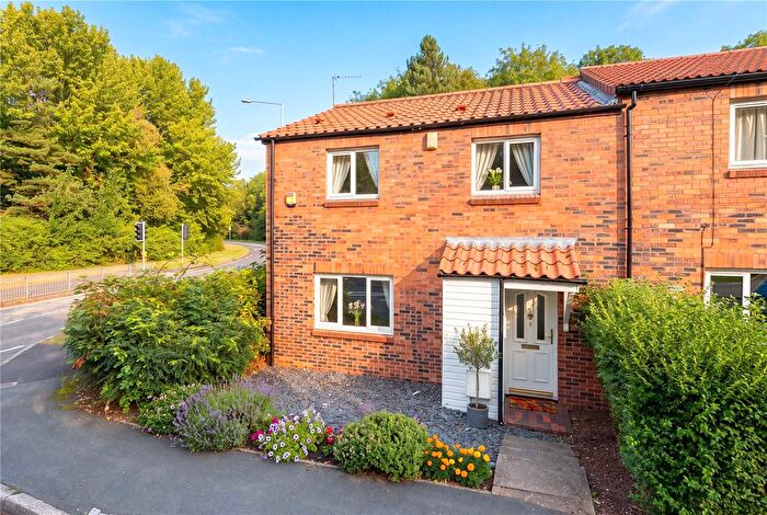 3 Bedroom End Of Terrace House For Sale In Aintree Close, Leegomery, Telford, Shropshire, TF1