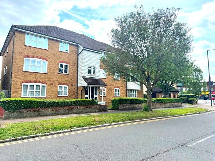 1 Bedroom Flat To Rent In College Avenue, Harrow, HA3