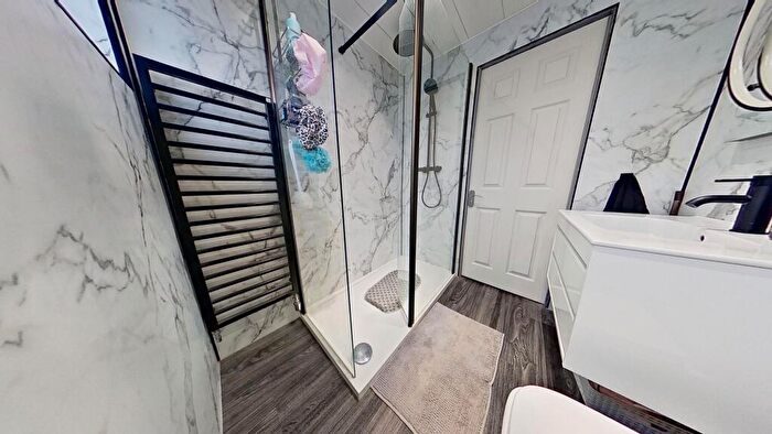3 Bedroom Terraced House For Sale In Hillview Place, Broxburn, EH52