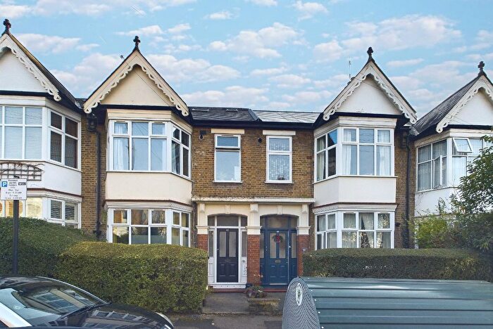 2 Bedroom Flat To Rent In Cleveland Park Crescent, Walthamstow, E17