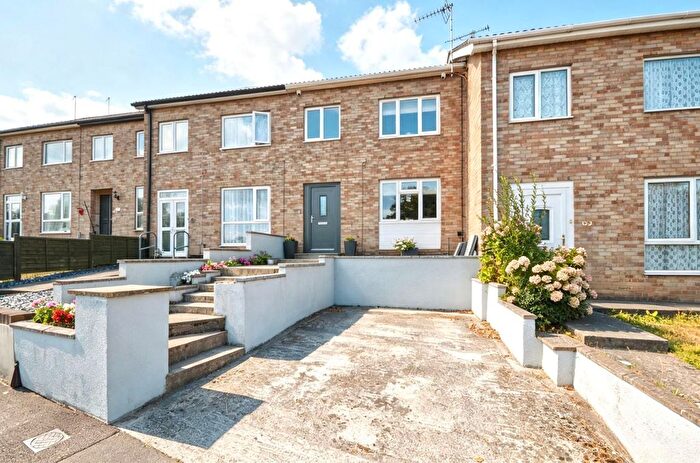 3 Bedroom Terraced House For Sale In Grimsbury Road, Bristol, BS15