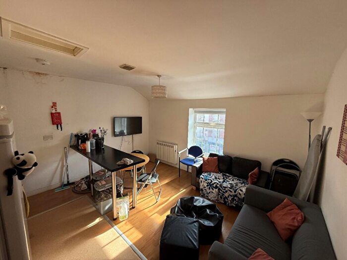 3 Bedroom House To Rent In Alfreton Road, Arboretum, Nottingham, Nottinghamshire, NG7