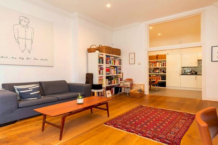 2 Bedroom Flat To Rent In Lancaster Road, London, W11