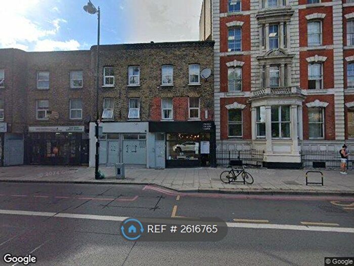 2 Bedroom Flat To Rent In Kingsland Road, London, E2