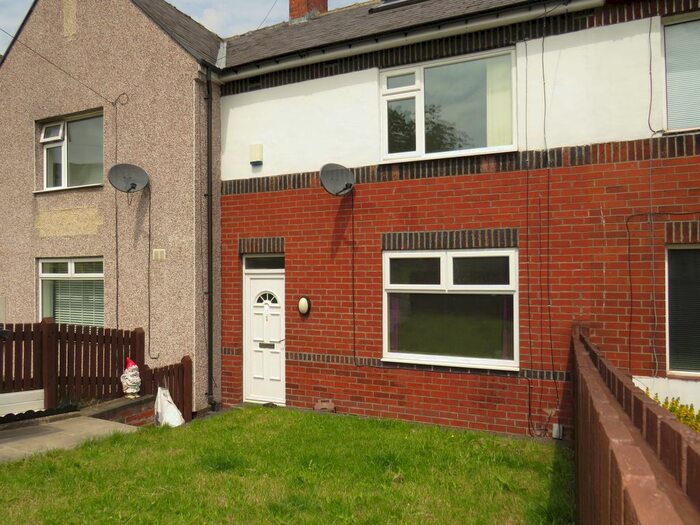 2 Bedroom Property To Rent In Ovenden Close, Halifax, HX3