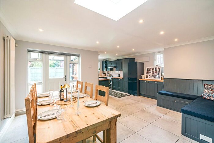 4 Bedroom Detached House To Rent In Rogers Road, London, SW17