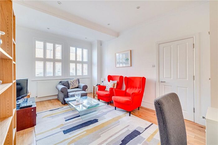 3 Bedroom Terraced House For Sale In Brookwood Road, London, SW18