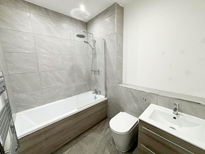 2 Bedroom Apartment To Rent In Knights House, Parade, Sutton Coldfield, West Midlands, B72