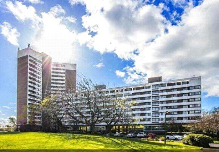 3 Bedroom Apartment For Sale In Montagu Court, Gosforth, NE3