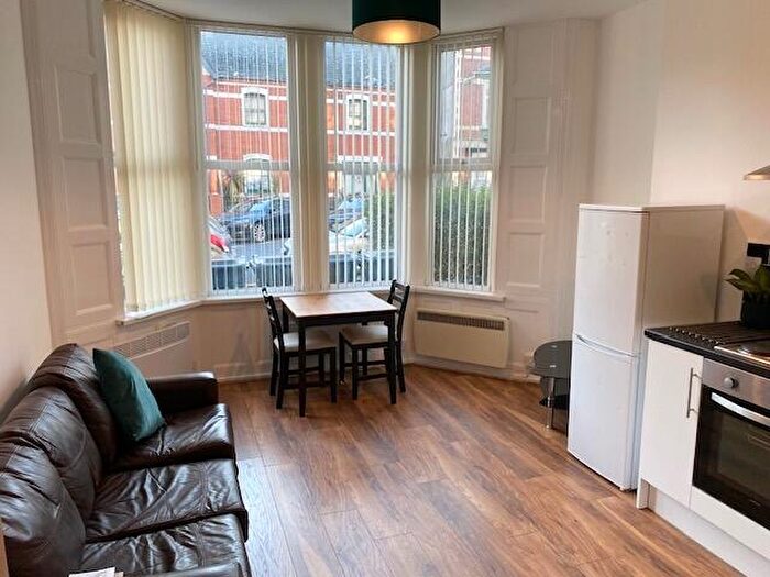 1 Bedroom Flat To Rent In Penylan Road, Cardiff, CF24