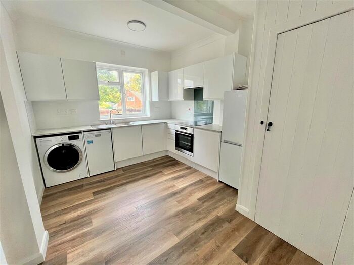 1 Bedroom Flat To Rent In Clarendon Road, Luton, LU2