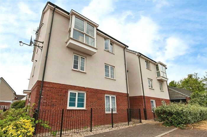 2 Bedroom Flat For Sale In Newcourt Way, Exeter, Devon, EX2