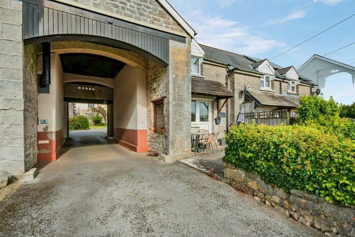 2 Bedroom Cottage To Rent In St. Florence, SA70