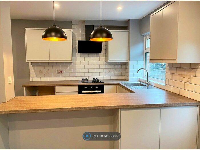 4 Bedroom Terraced House To Rent In Redbrook Road, Timperley, Altrincham, WA15