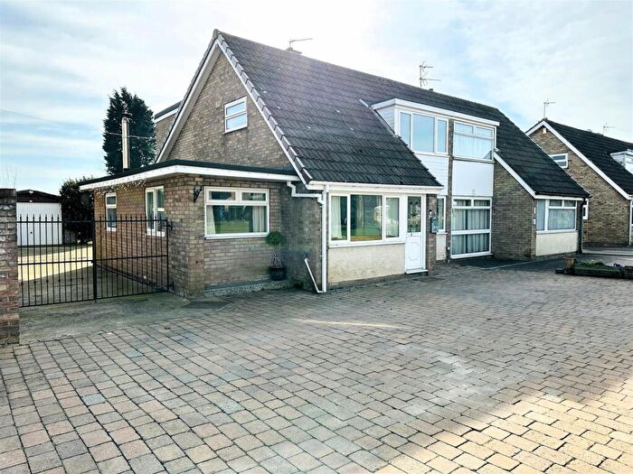 3 Bedroom Semi-Detached Bungalow For Sale In The Meadows, Howden, DN14