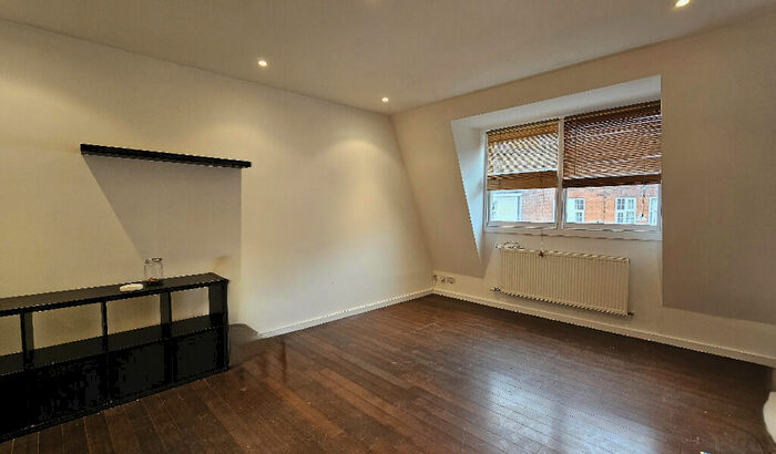 2 Bedroom Apartment To Rent In Temple Street, London, E2