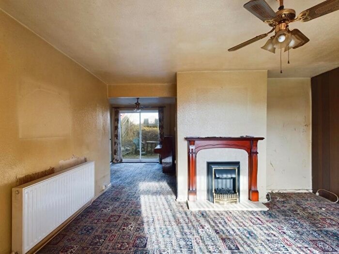 3 Bedroom Detached House For Sale In Malvern Drive, Bristol, BS30