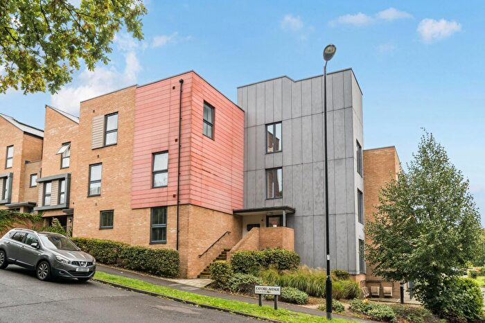 2 Bedroom Flat For Sale In Exford Avenue, Southampton, SO18