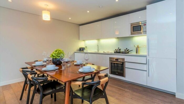 3 Bedroom Flat To Rent In Merchant Square, East Harbet Road, Paddington, London W2
