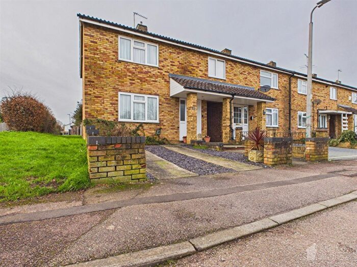 2 Bedroom End Terrace House For Sale In Hudson Road, Stevenage, SG2