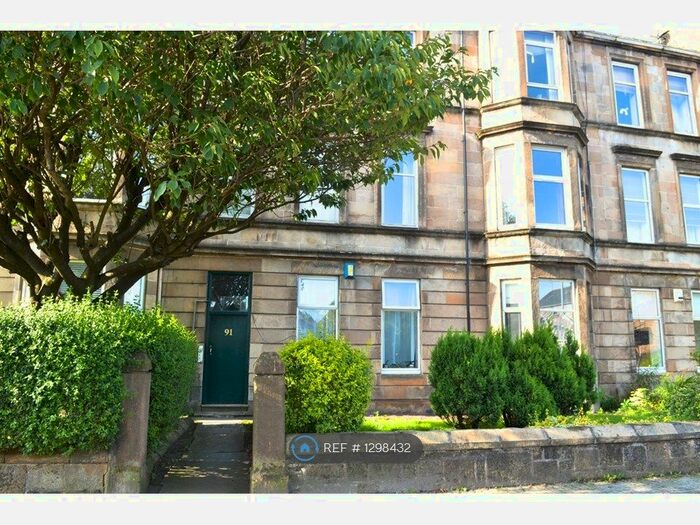 3 Bedroom Flat To Rent In Greenock Road, Paisley PA3