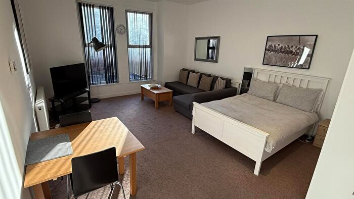 Studio To Rent In Clyde Road, West Didsbury, M20