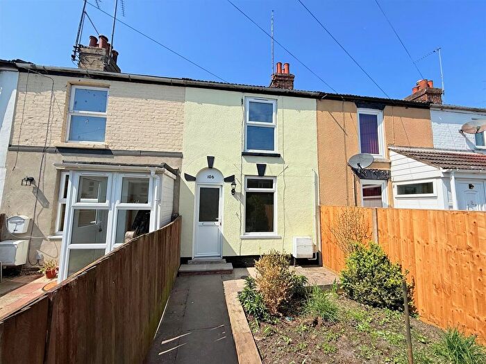 2 Bedroom Terraced House For Sale In Exmouth Road, Great Yarmouth, NR30