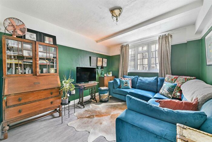 1 Bedroom Flat To Rent In London Road, Morden, SM4