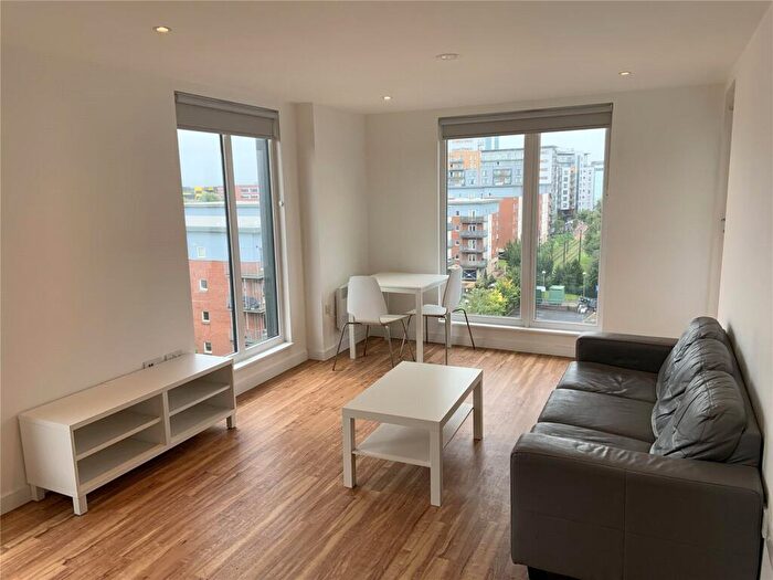 2 Bedroom Flat To Rent In The Exchange, Elmira Way, Salford Quays, Greater Manchester, M5