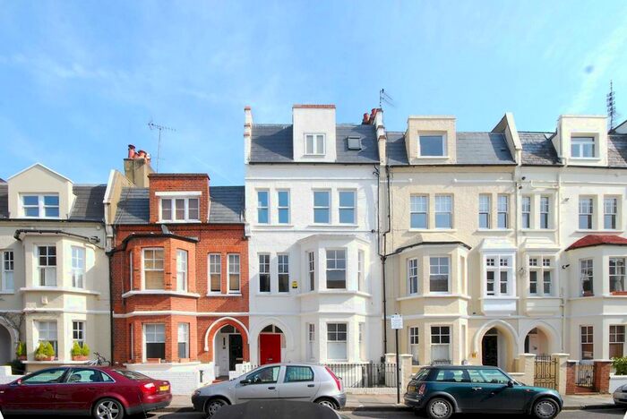 1 Bedroom Flat To Rent In Dancer Road, Parsons Green, London, SW6