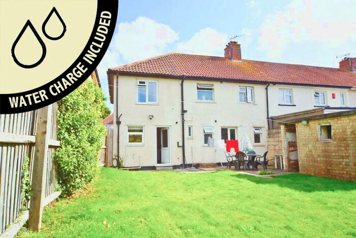 6 Bedroom Semi-Detached House To Rent In Fonthill Road, Southmead, Bristol, BS10