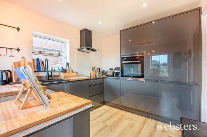 2 Bedroom Flat For Sale In Ranson Road, Norwich, NR1