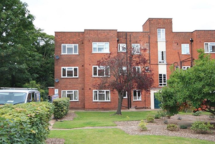 2 Bedroom Flat To Rent In Earlham Court, Heigham Grove, Norwich, NR2