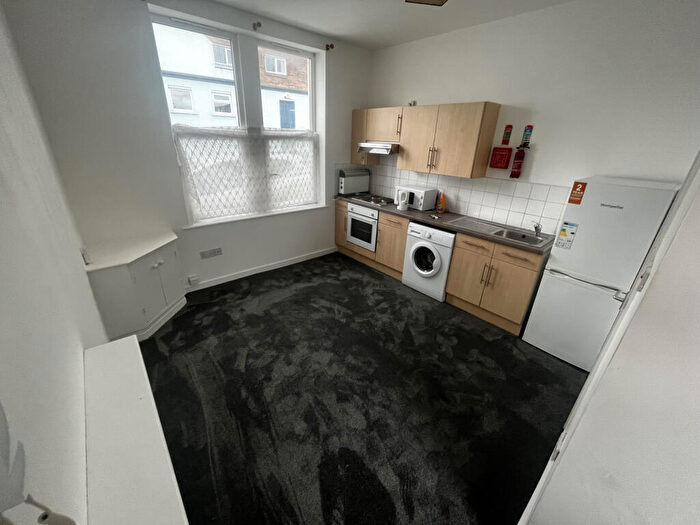 Flat To Rent In Syke Hill, Preston, Lancashire, PR1