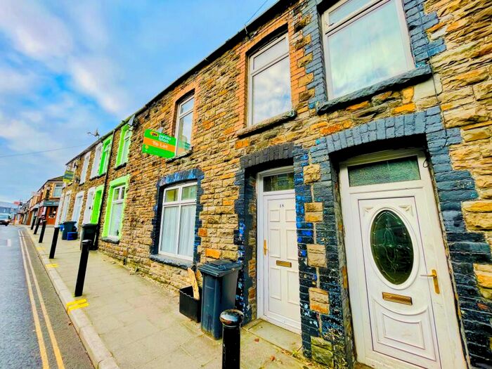 3 Bedroom Terraced House To Rent In Fox Street, Treharris, CF46
