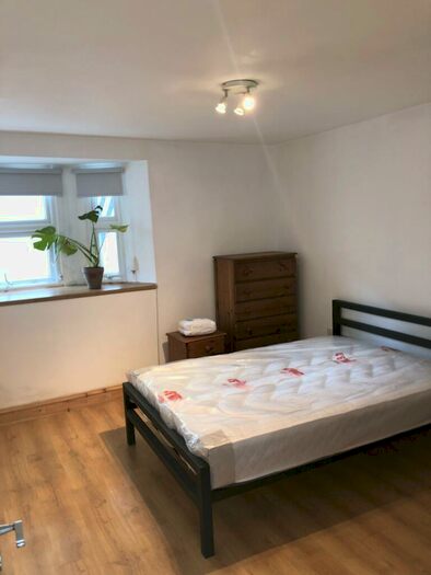 2 Bedroom Flat To Rent In Bedroom Flat &# Goulton Road, Hackney, E5