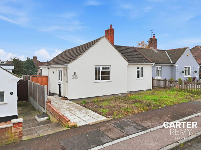 2 Bedroom Semi-Detached Bungalow For Sale In Balfour Road, Grays, RM17