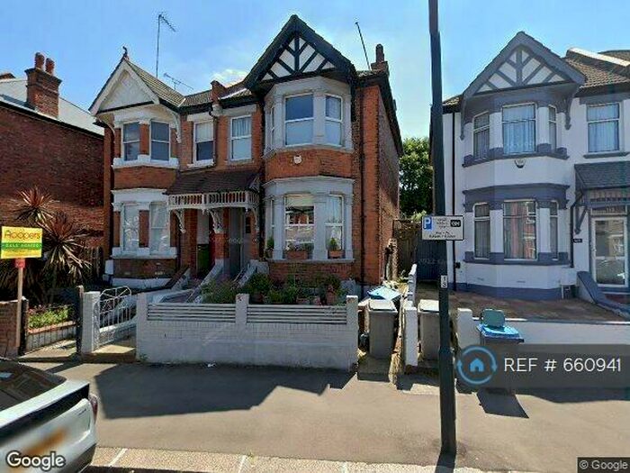 2 Bedroom Flat To Rent In Garden Harlesden Road, London, NW10