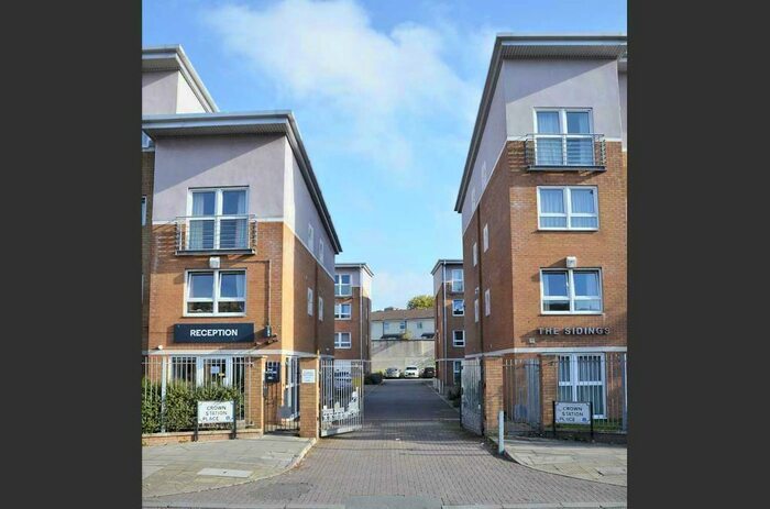 2 Bedroom Flat To Rent In Crown Street, City Centre, Liverpool, L7