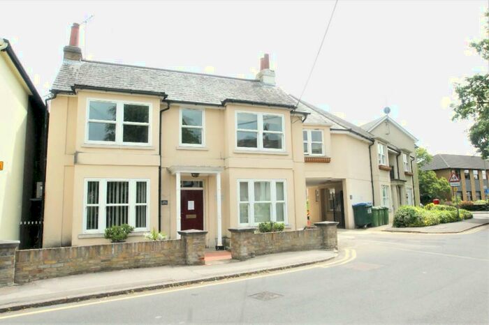 2 Bedroom Apartment To Rent In Pleasant Place, Walton-On-Thames, Surrey, KT12