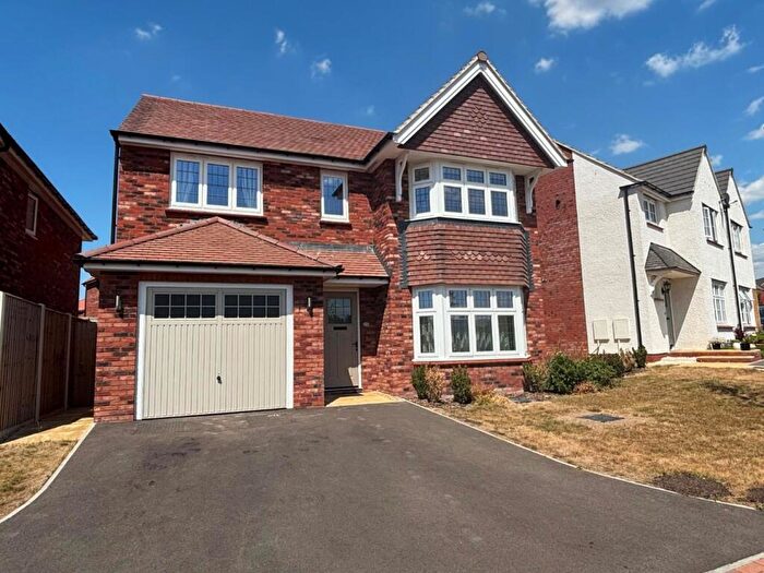 3 Bedroom Detached House To Rent In Arthur Keene Close, Great Oldbury, Stonehouse, GL10